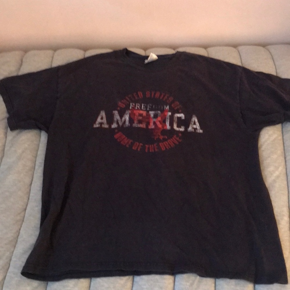Used men’s t-shirt